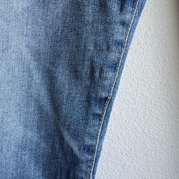 $5/$25 AG Adriano Goldschmied Light Wash Raw Hem Cropped Ankle Size 29 - Picture 4 of 9
